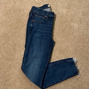 Madewell 9’’ High-Rise Skinny Jean - size 27P.